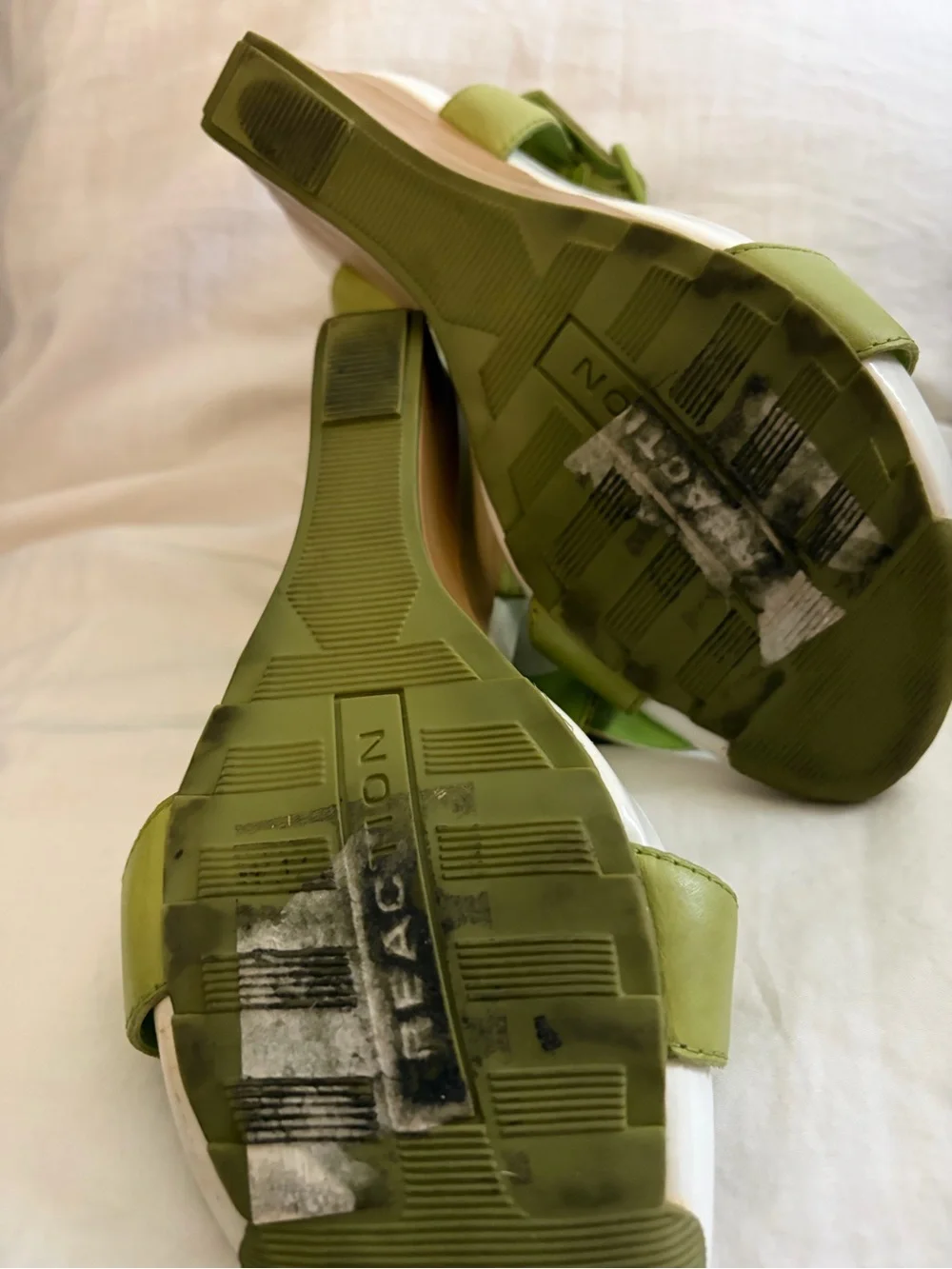 Kenneth Cole Reaction Lime Green Wedges - size 6